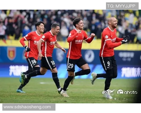 成都足球队在大师赛中的意识表现分析与反思